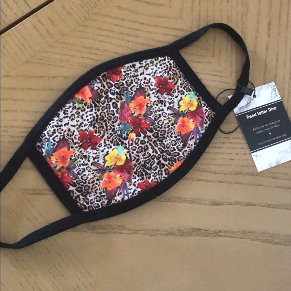 2 for $30.! Leopard & Floral print face mask - Picture 3 of 10